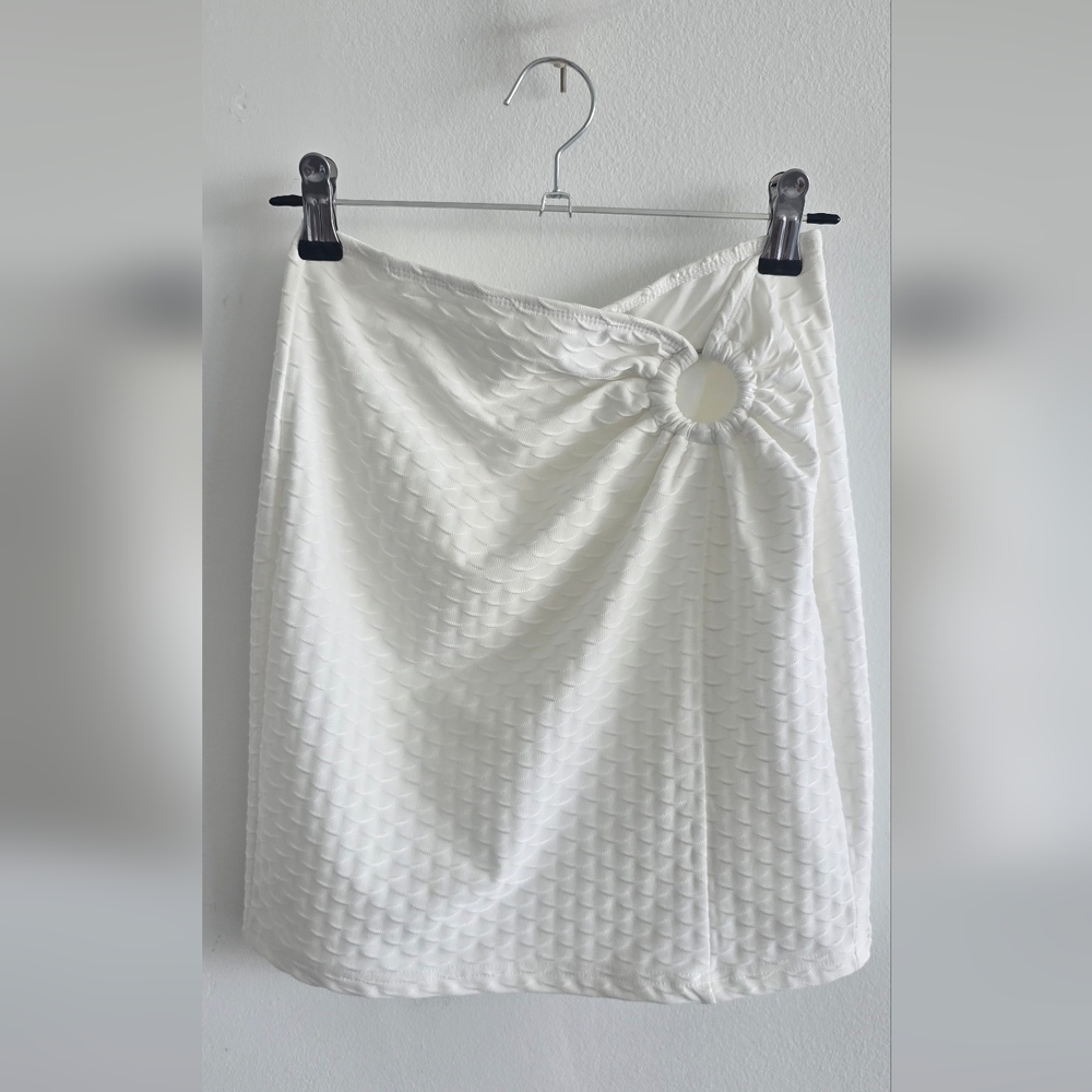 SHEIN White Textured Midi Skirt with Ring Detail